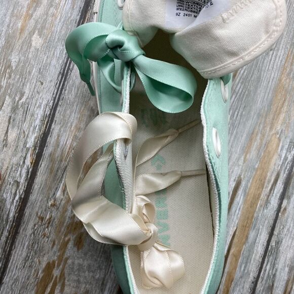 Chuck Taylor All Star Lift Platform Matte Satin Sneaker Shoes Size 7 - Picture 5 of 14